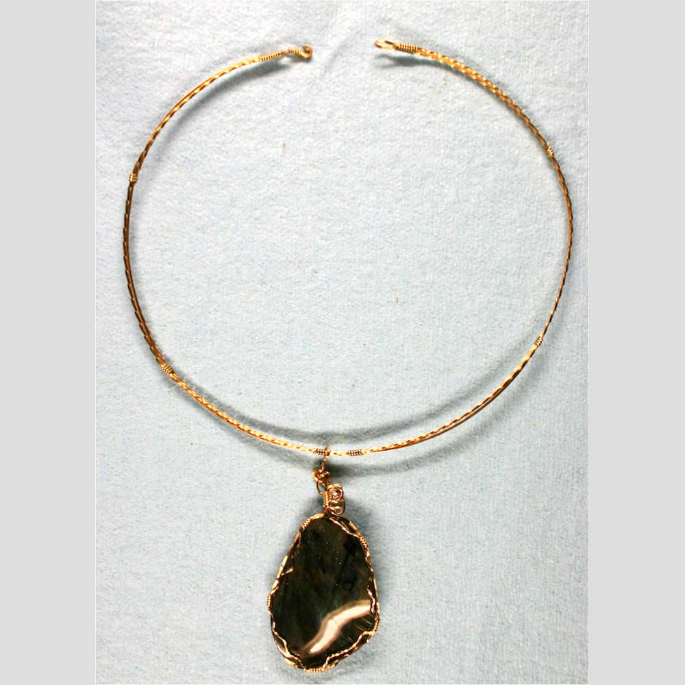 image of Choker Rolled Gold Labradorite Pendant 001