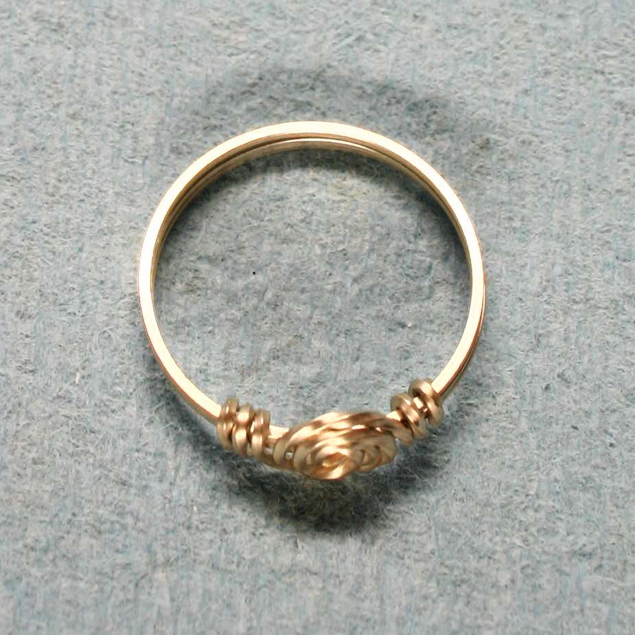 image of Knot Ring Rolled Gold 001